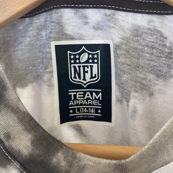 Official NFL Tampa Bay buccaneers youth large shirt. Brand new with tags!! - Picture 5 of 6